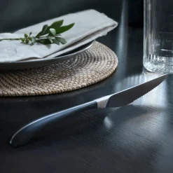 Contour grillmes, Zwart