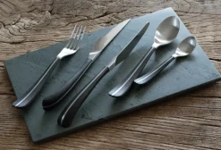 Contour grillmes, Zwart
