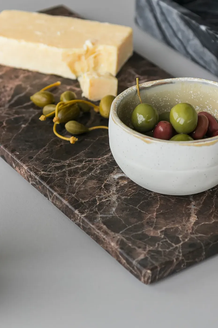 Marble dienblad large 18x38 cm, Brown