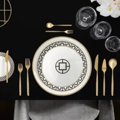 Metro Chic d'Or bestekset 24-delig, Goud