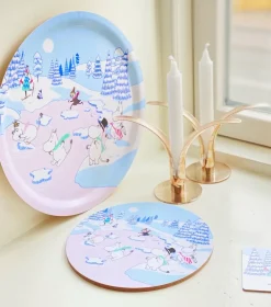 Moomin dienblad winter 2022 Ø31 cm, Blauw-wit-roze