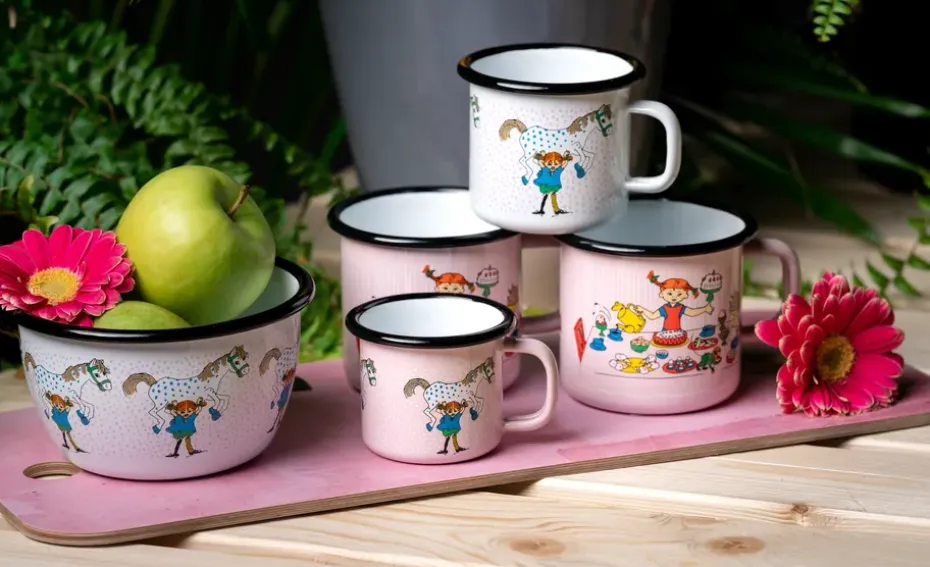 Pippi and the horse emaillen mok 2,5 dl, White