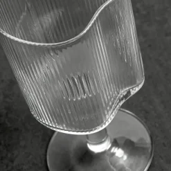 Ripe rodewijnglas, Helder