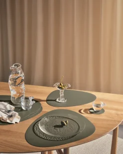 Serene placemat curve L 37x44 cm, Moss