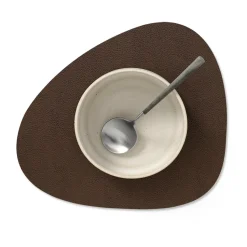 Serene placemat curve S 24x28 cm, Hazel