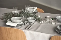 Swedish Grace bord Ø27 cm, Mist (grijs)